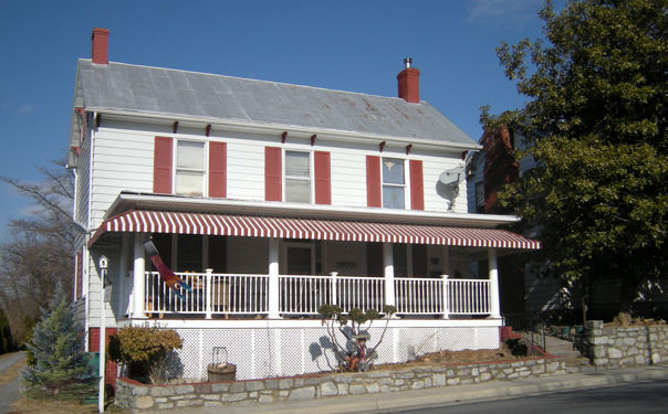 Cathie Miranda Potterylady Shop in Luray VA